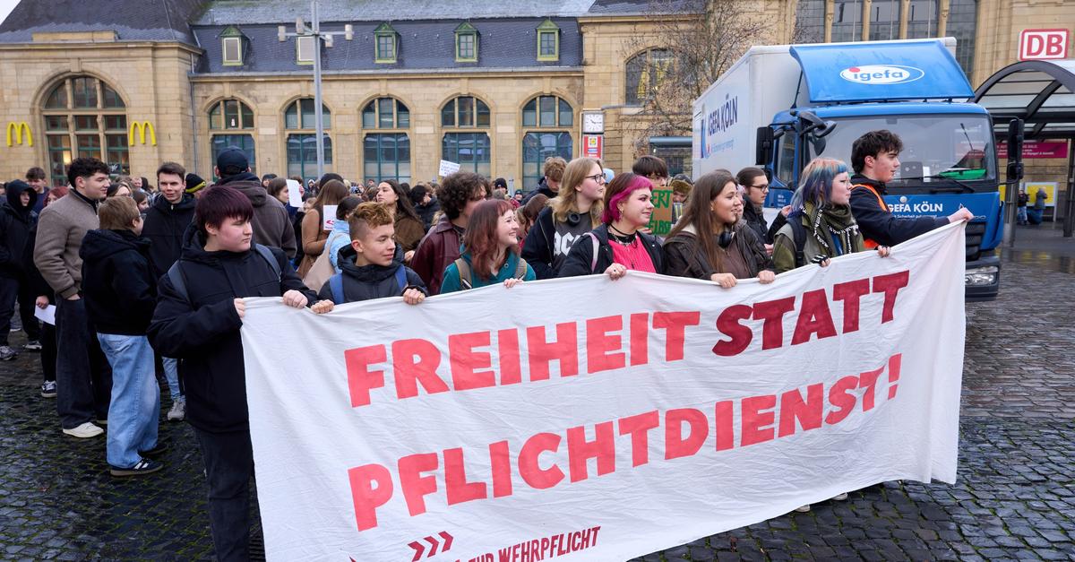 Proteste-gegen-Wehrdienst-in-Rheinland-Pfalz