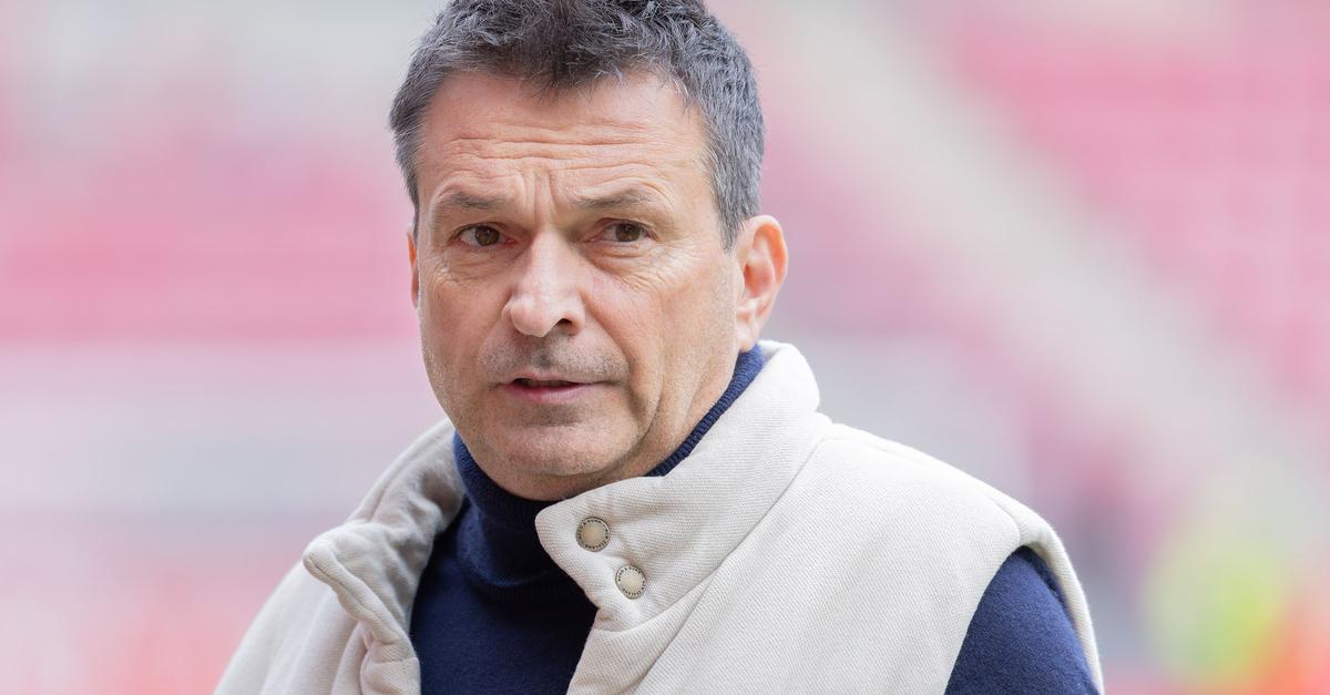 R-ckkehr-mit-Tr-nen-Heidel-vor-Mainz-Mitgliedern-emotional