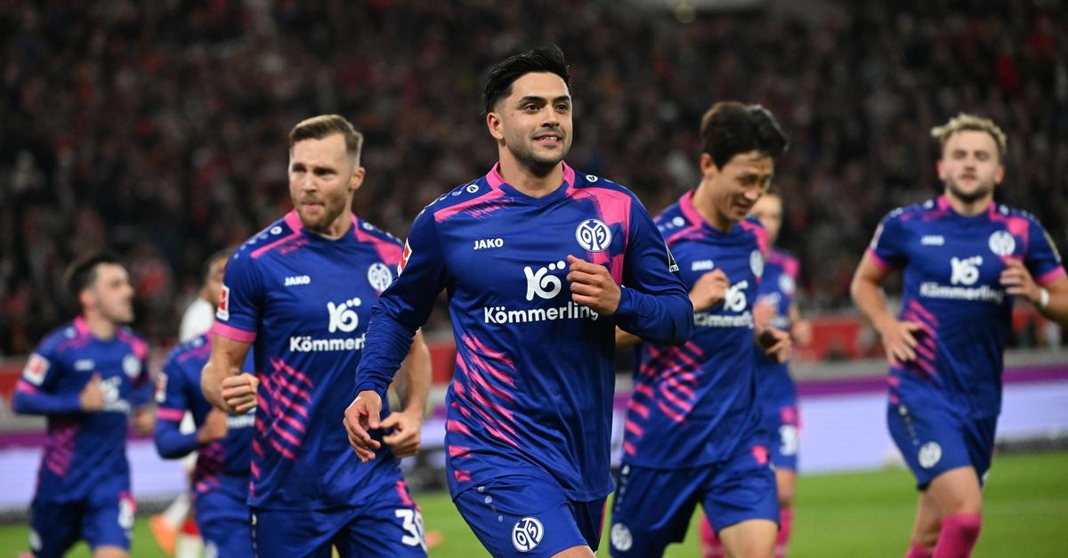 Jubel vor VfB-Kurve: Mainzer Amiri entschuldigt sich