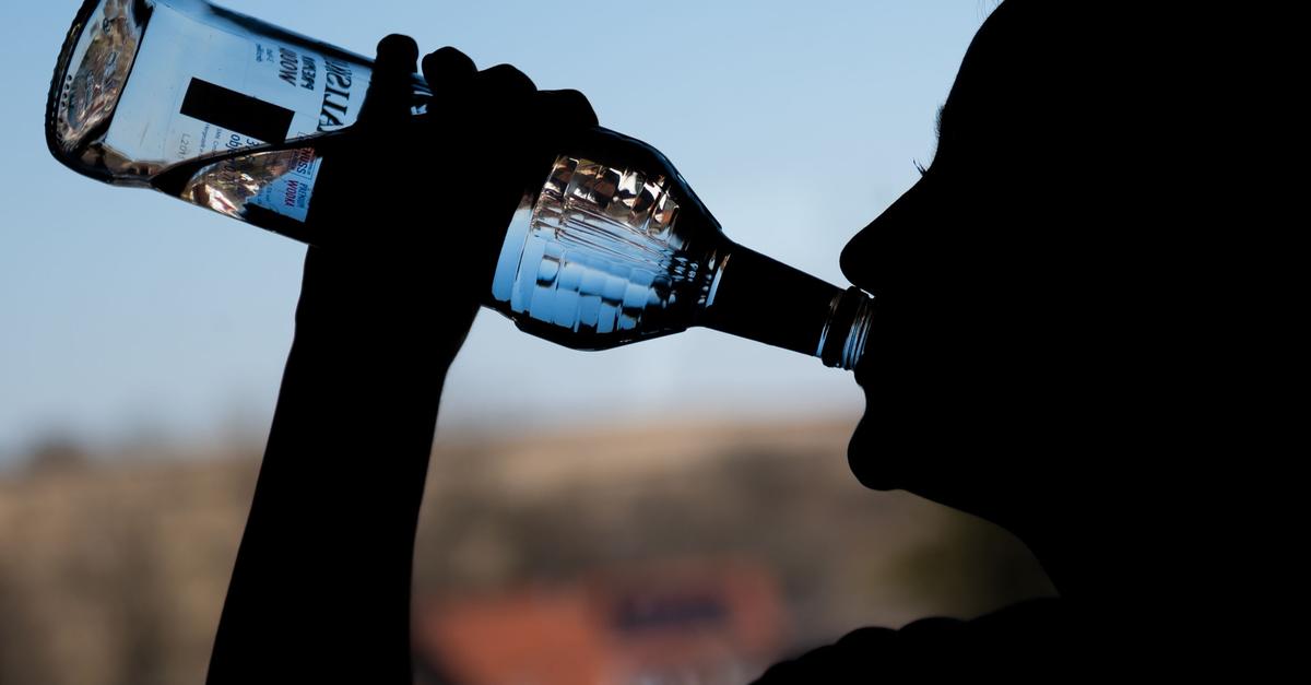 Weniger Jugendliche wegen Alkoholvergiftung im Krankenhaus