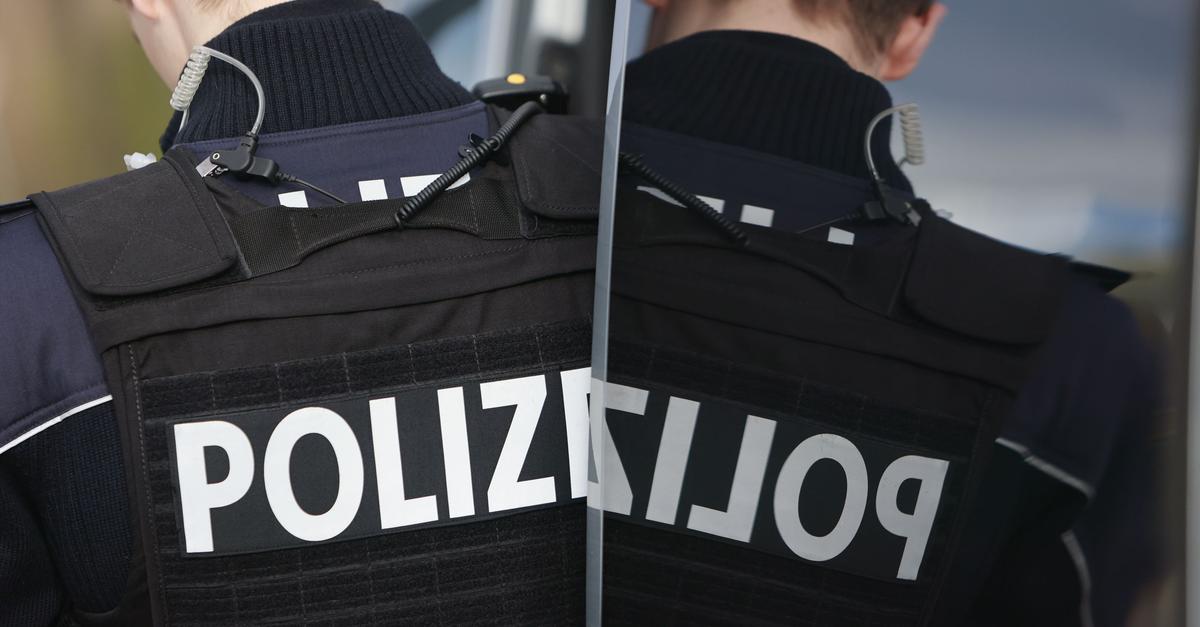 Angebliche-Polizisten-erbeuten-Millionensumme