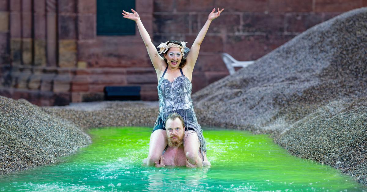 Nibelungen-Festspiele-mit-See-aus-Asche-er-ffnet