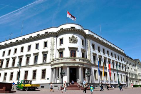 Am 8. Oktober wählt Hessen einen neuen Landtag. Wer es auf die Erststimmen-Spalte der Wiesbadener Wahlzettel schafft, wird am Freitag im Kreiswahlausschuss formal entschieden.