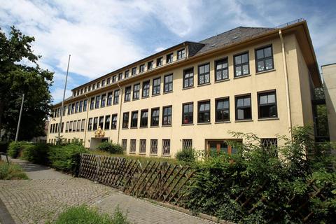 Die Brüder-Grimm-Grundschule in Kostheim soll bald vierzügig werden und damit die Zahl ihrer Klassen verdoppeln. Foto: hbz/Jörg Henkel