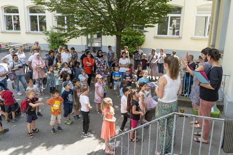 Mit einem großen Fest verabschieden sich die Kinder vom Vor-Schüler-Club. Foto: hbz/Stefan Sämmer