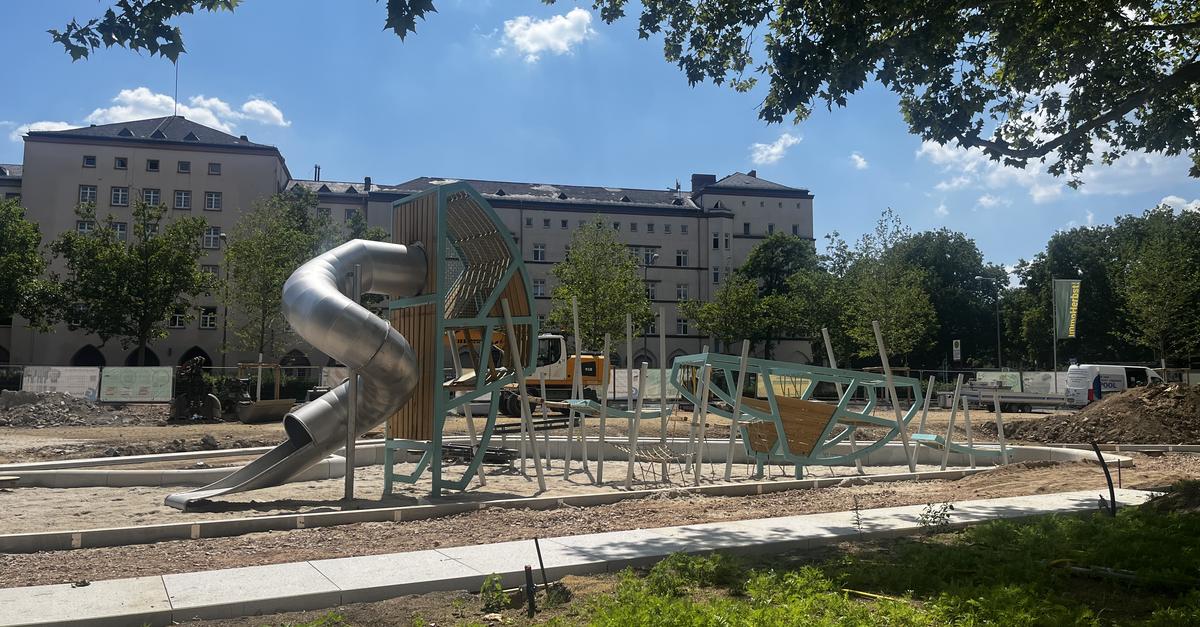 Elsässer Park in Wiesbaden: First playground equipment and progress ...