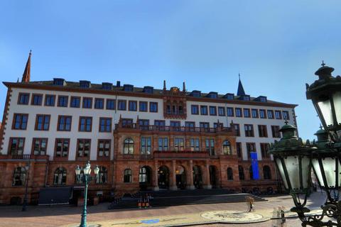 Das Rathaus in Wiesbaden.  Archivfoto: wita/Uwe Stotz