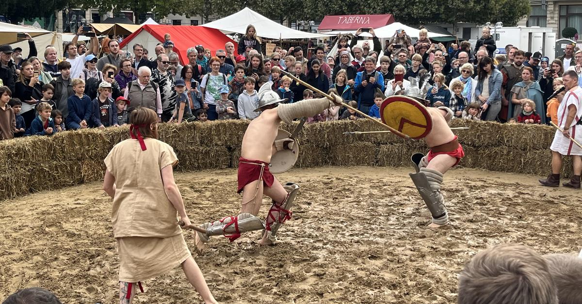 Noch-bis-Sonntagabend-ist-R-merfest-am-Kochbrunnen
