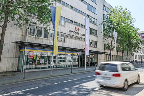 Das Roncalli-Haus liegt zentral in der Friedrichstraße.
