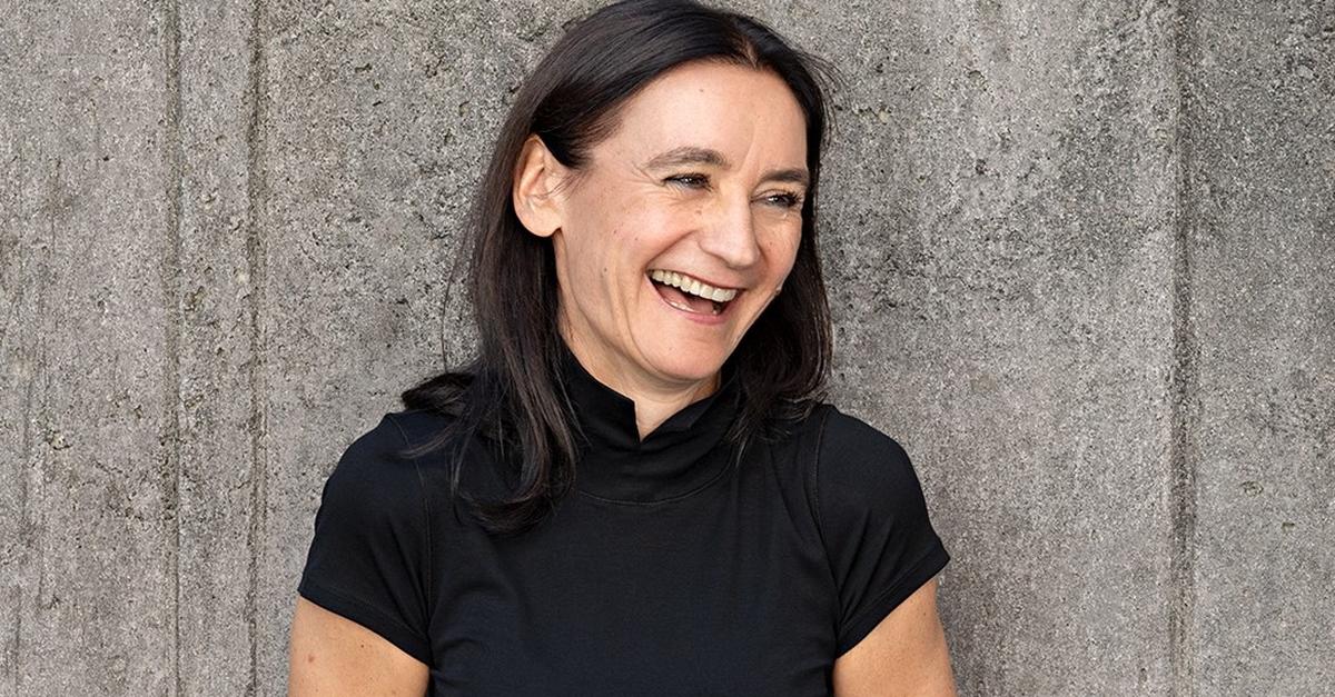 Wiesbadenerin-Kabarettistin-entert-das-Mainzer-Unterhaus