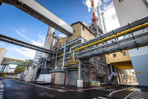 Das neue Kraftwerk von Infraserv verbrennt als Hauptenergiequelle Gas. Archivfoto: Lukas Görlach