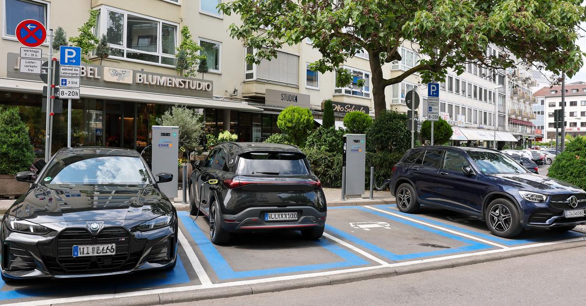 Elektromobilität: Wiesbaden baut Ladeinfrastruktur weiter aus