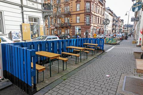Ab April gelten klare Vorgaben zur technischen, funktionalen und ästhetischen Parklet-Gestaltung in Wiesbaden.