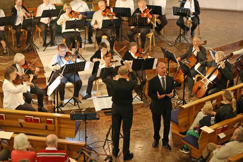 Das Streicher-Ensemble „Arcangelo“ begeistert in der Paul-Gerhardt-Gemeinde. Foto: Frank Heinen