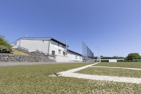 Der Medenbacher Sportplatz in eine Multifunktionsanlage umgewandelt werden. Dort könnte auch ein Skater-Park errichtet werden. Foto: Tim Würz
