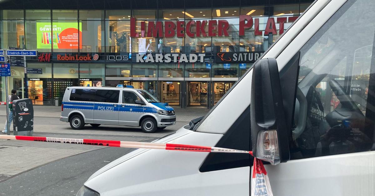 Razzien-nach-Bombendrohungen-gegen-Schulen-und-Bahnh-fe