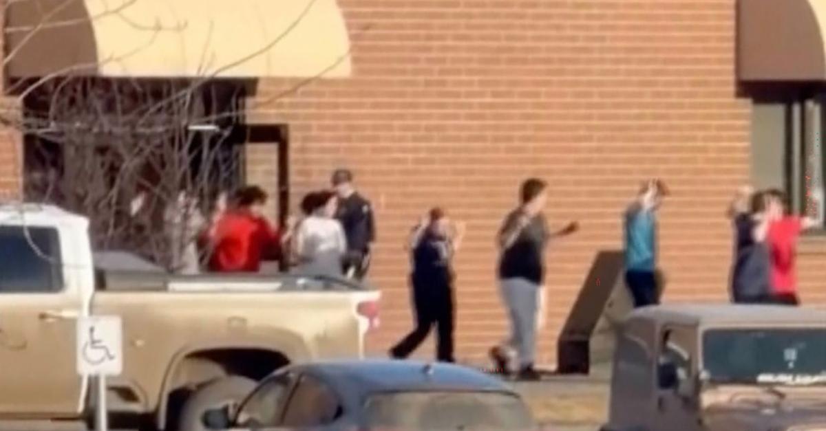 -Fast-surreal-Viele-Tote-nach-Sch-ssen-an-Schule-in-Kanada