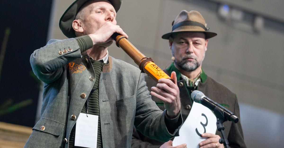 Ohne-Geweih-doch-mit-Stimmgewalt-Bester-Hirschrufer-gek-rt