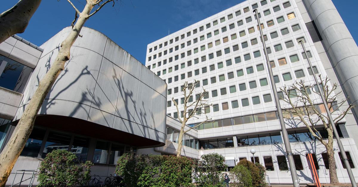 M-dchen-jahrelang-versteckt-Prozess-gegen-Mutter-gestartet