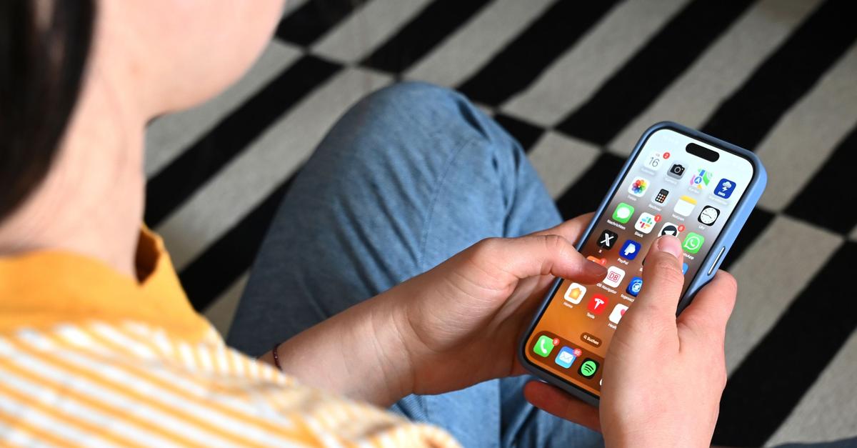 Australien-Klage-gegen-Social-Media-Verbot-f-r-Jugendliche