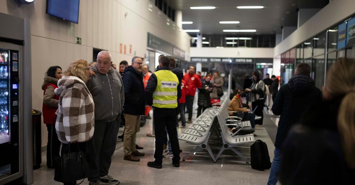 Zugungl-ck-in-Spanien-gibt-R-tsel-auf-mindestens-24-Tote