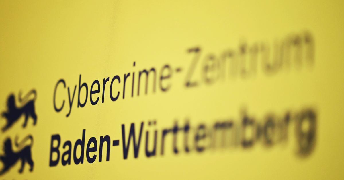 Teenager soll Jugendliche zu Selbstverletzung genötigt haben