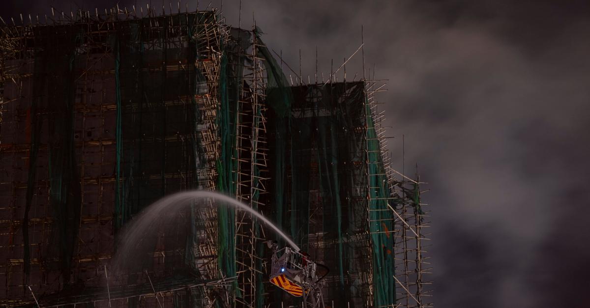 Zahl-der-Toten-nach-Gro-brand-in-Hongkong-steigt-auf-128