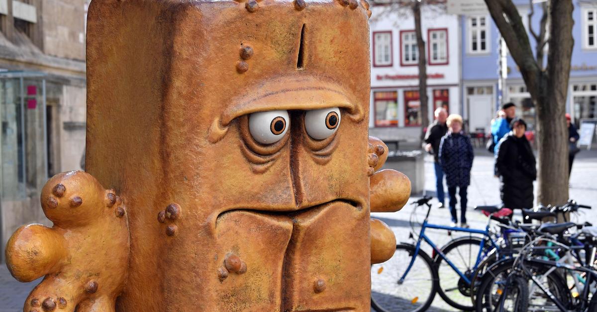 Trauer-um-KiKA-Skulptur-Sch-pfer-Thomas-Lindner