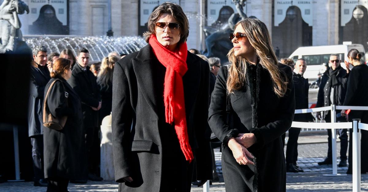 Trauerfeier-mit-Stars-f-r-Modemacher-Valentino-in-Rom