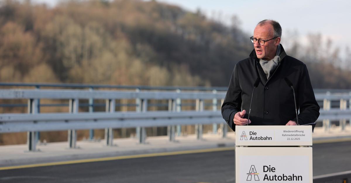 Merz gibt neue Brücke in Lüdenscheid nach vier Jahren frei