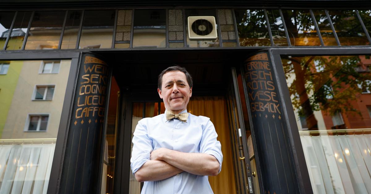 Handys vom Tisch! - So verhält man sich im Restaurant