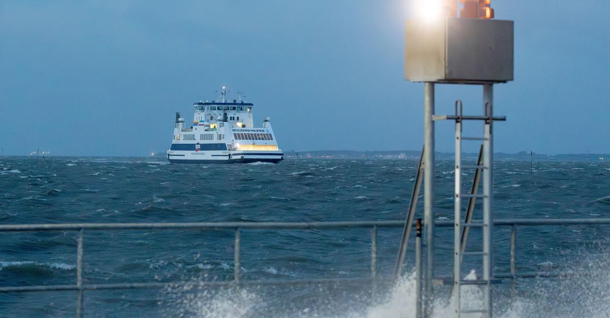 „Joshua“ pustet übers Land - Sturmflut im Norden erwartet