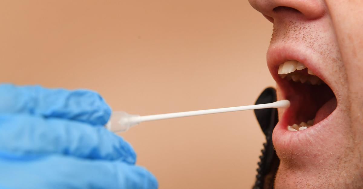 Mann schickt Freund zum Vaterschaftstest und fliegt auf