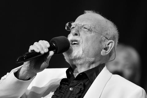 Der britische Schlagersänger Roger Whittaker ist gestorben.