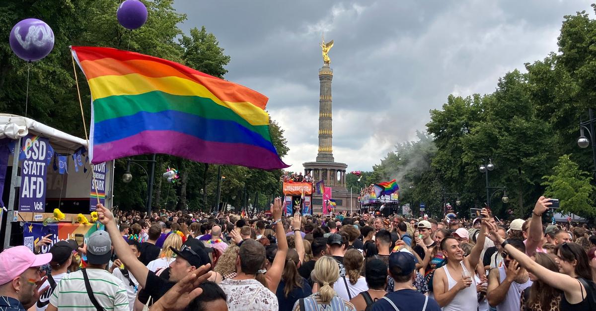 Julia Klöckner and the CSD - | the wrong signal