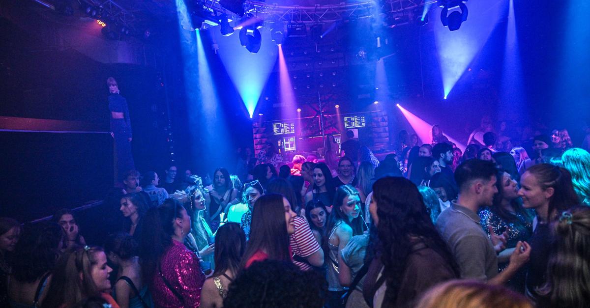 Fans feiern Album-Release von Taylor Swift