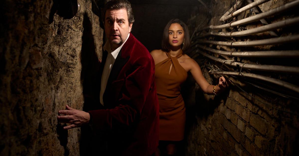 Schlitzohr-und-Schn-ffler-Pastewka-in-Krimikom-die-Fabian-