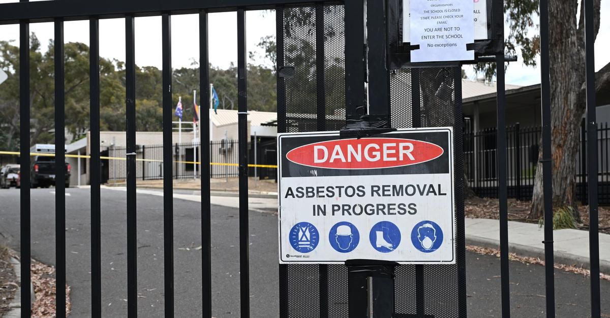 Asbest-im-Spielsand-Schulen-in-Australien-geschlossen