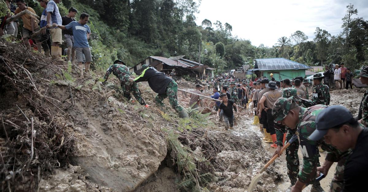 Mindestens-225-Tote-nach-berschwemmungen-in-Indonesien