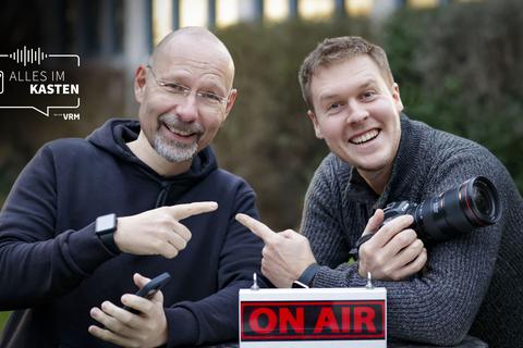 Achtung Suchbild: Fällt euch was auf? Sascha und Lukas zeigen, woran man gefakte Bilder erkennt.