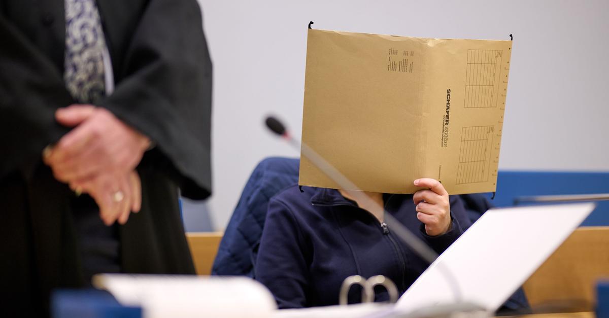 Eingesperrtes-M-dchen-Prozess-gegen-Mutter-hat-neu-begonnen