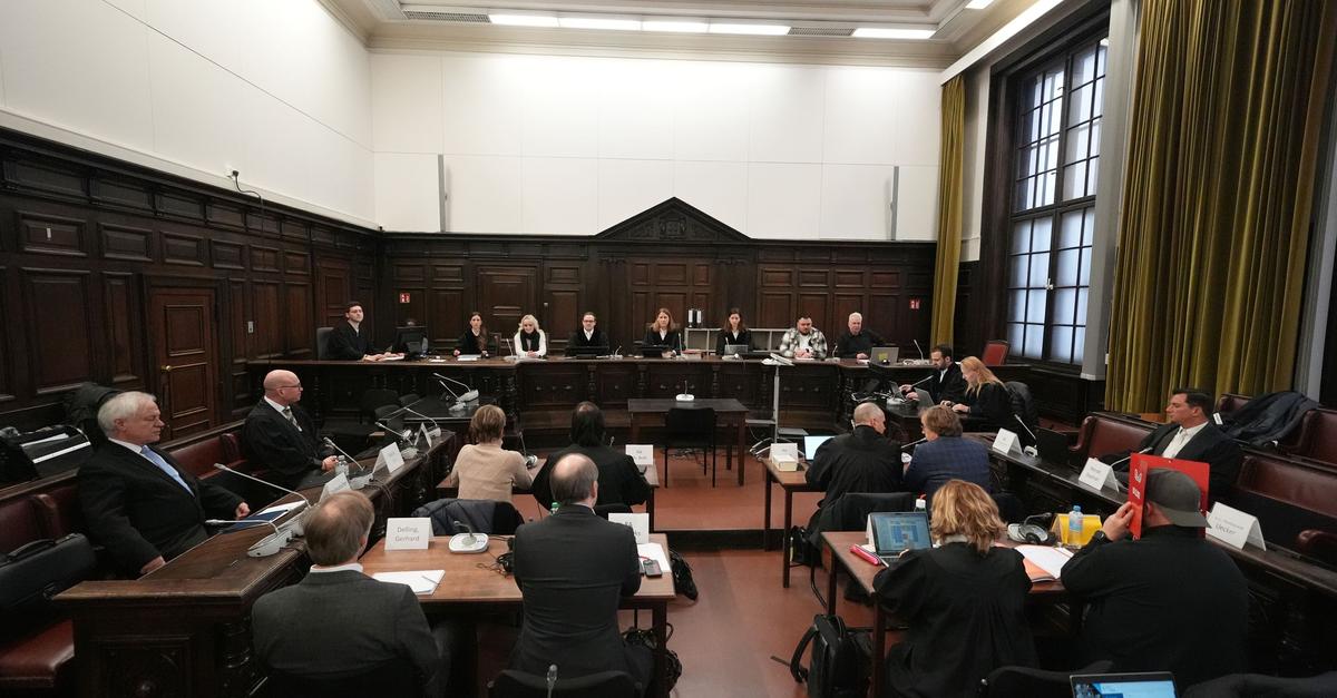 Zeugen-beeinflusst-Block-Anwalt-will-Verfahrens-Einstellung