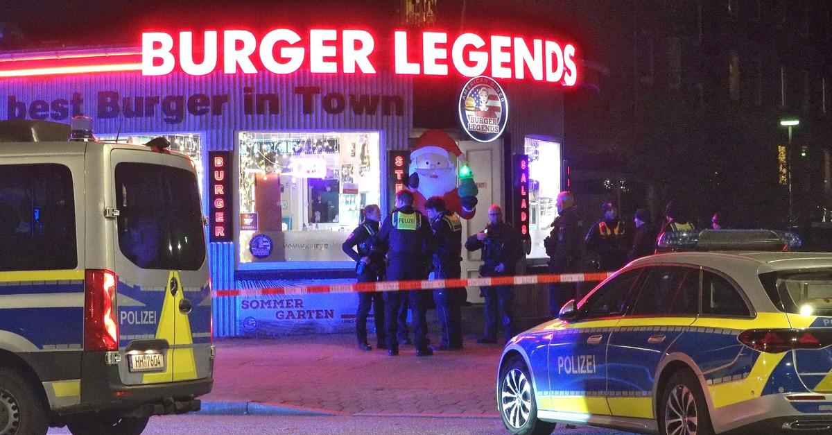 30-Jähriger nach Schüssen in Burgerladen in Lebensgefahr