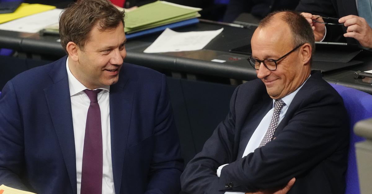 Umstrittenes-Rentengesetz-mit-Kanzlermehrheit-beschlossen