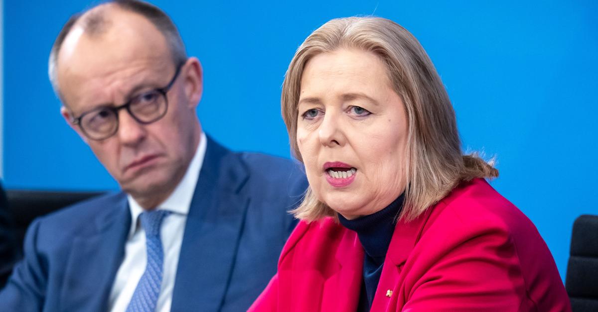 Co-Vorsitz-der-Rentenkommission-Juristin-Janda-und-Weise