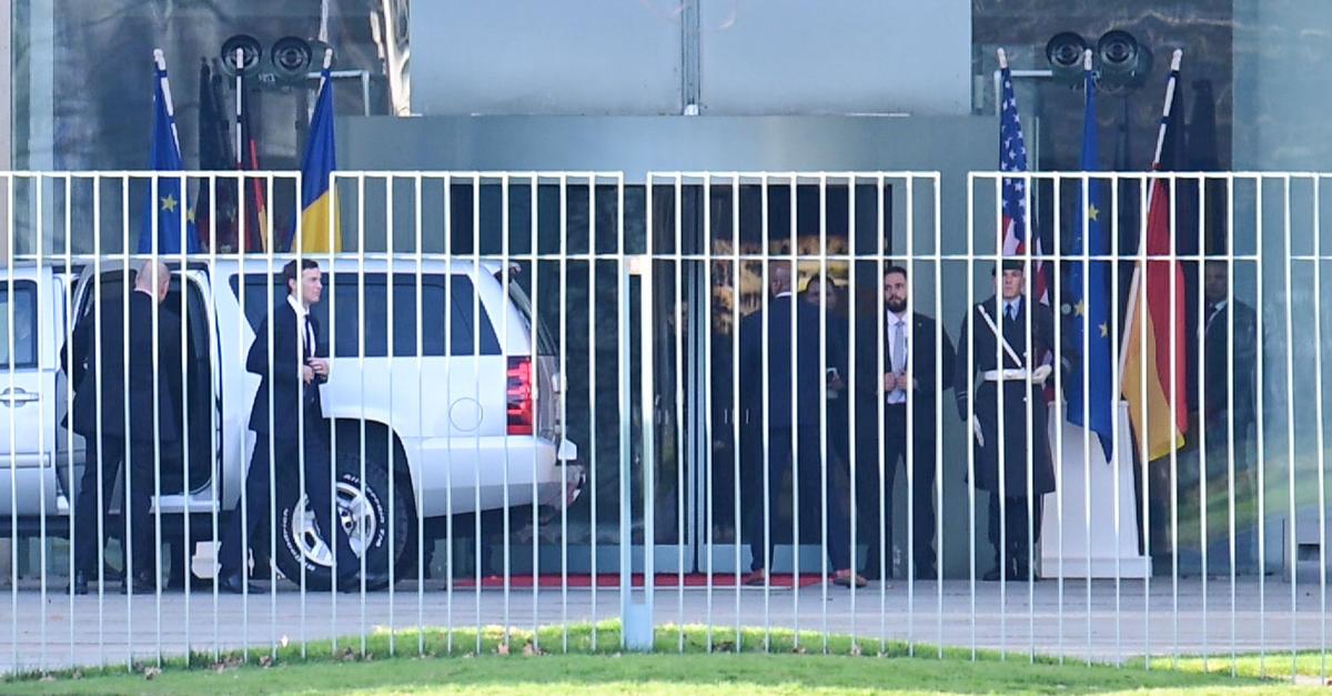 Bundesregierung-Sicherheiten-f-r-Frieden-entscheidend