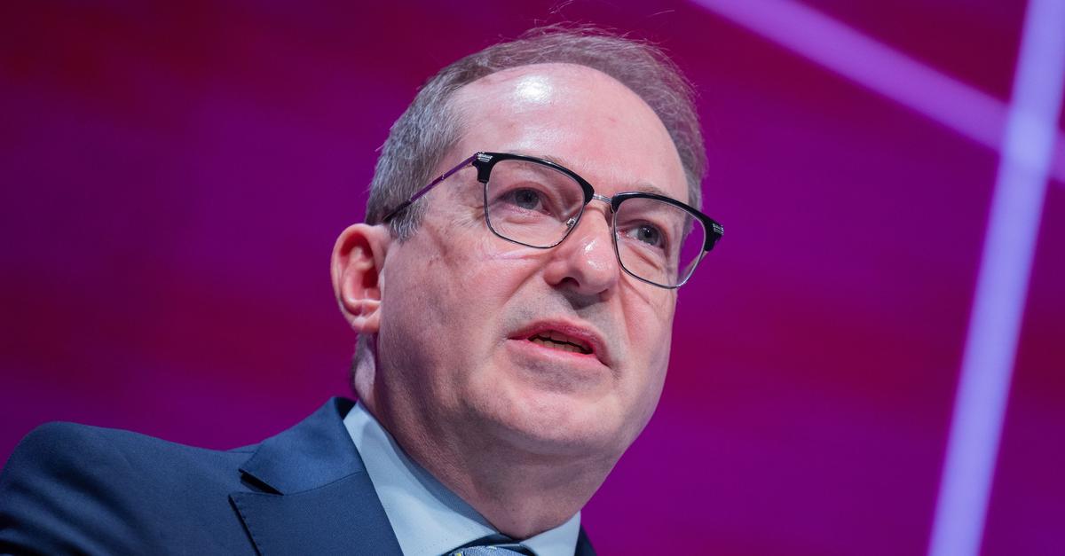 Dobrindt-mehr-Verfassungssch-tzer-gegen-Linksextremisten