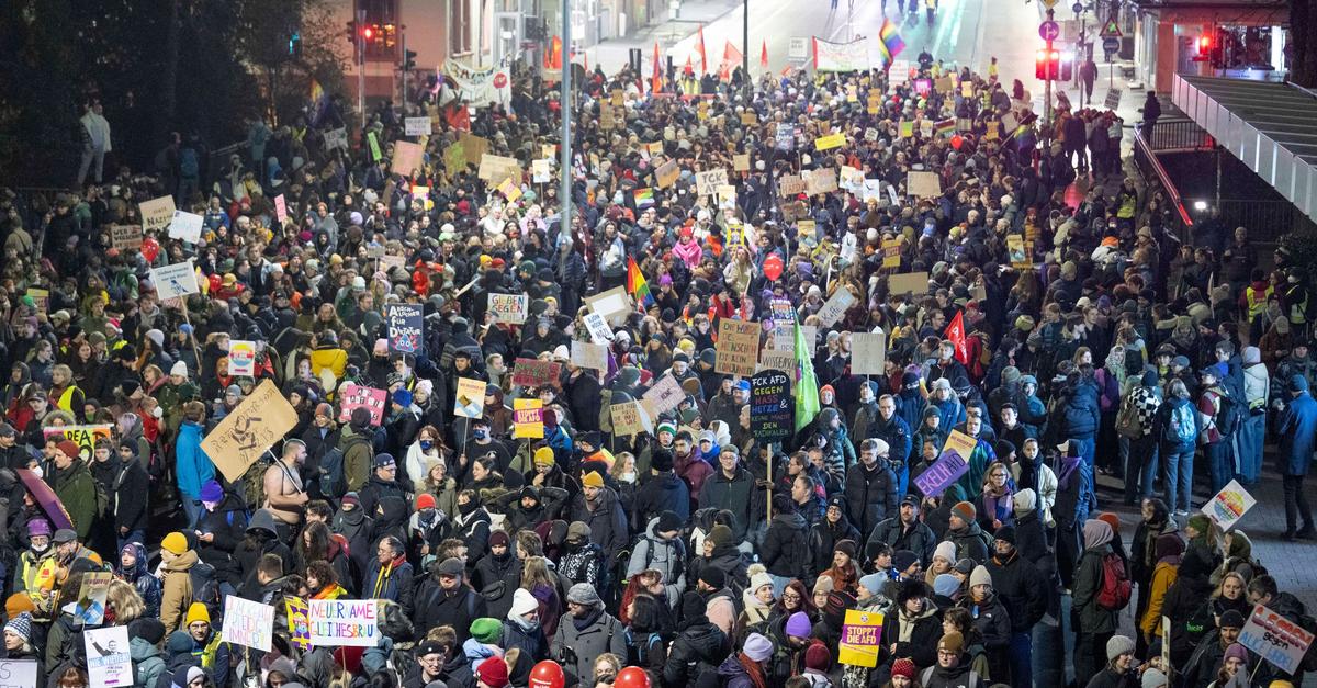 Große Proteste gegen Gründung neuer AfD-Jugendorganisation