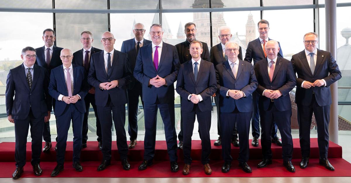 What the Rhine and Switzerland say about Söder's merger proposal for ...