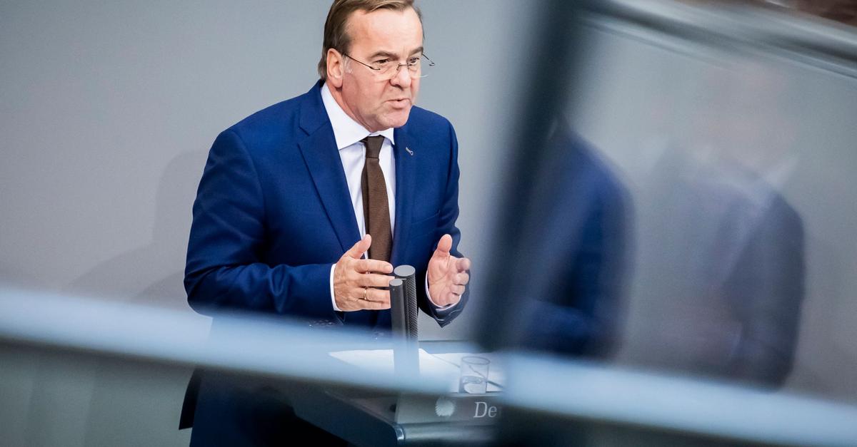 Wehrdienst-Gesetz entfacht hitzige Debatte